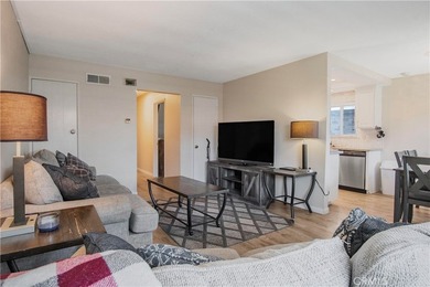 Welcome to 2423 Deodar St. #4, a beautifully maintained - photo 3