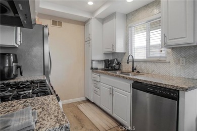 Welcome to 2423 Deodar St. #4, a beautifully maintained - photo 8