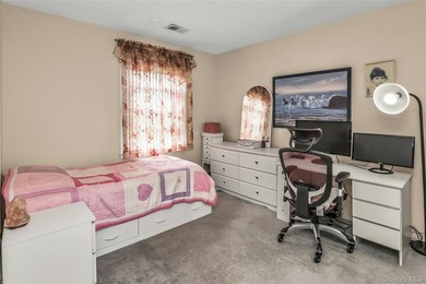 Welcome to a spacious and well-maintained Center Hall Colonial - photo 21