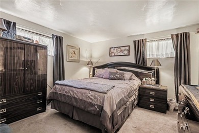 Beautifully maintained 3-bedroom, 3-bath home MUCH LARGER THAN - photo 21