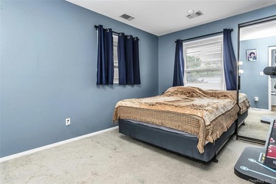 Welcome to a spacious and well-maintained Center Hall Colonial - photo 22