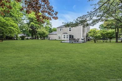 Welcome to a spacious and well-maintained Center Hall Colonial - photo 26