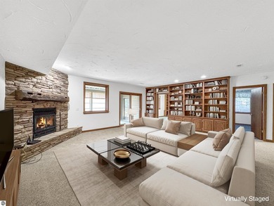 This spacious, end-unit condo in the highly sought-after Port of - photo 27