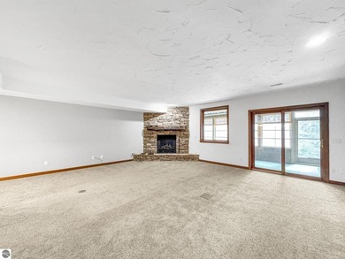 This spacious, end-unit condo in the highly sought-after Port of - photo 29
