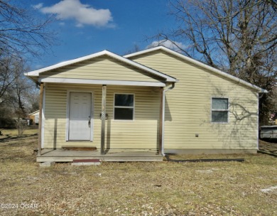 Stockton Lake Home For Sale in Greenfield Missouri