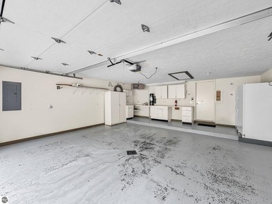 This spacious, end-unit condo in the highly sought-after Port of - photo 37