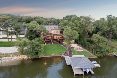Moss Lake Home For Sale in Gainesville Texas