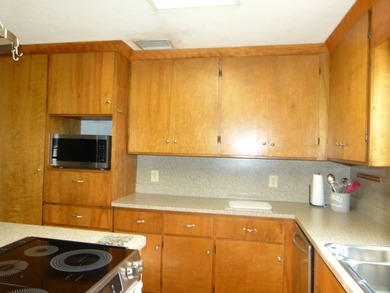 Charming 3/2 Home with Lake Okeechobee Access! Enjoy waterfront - photo 8
