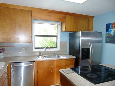Charming 3/2 Home with Lake Okeechobee Access! Enjoy waterfront - photo 9