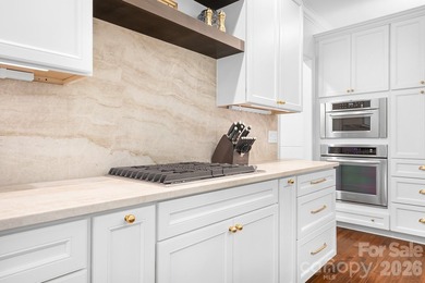 Seller is offering $10K in closing costs. Beautifully updated - photo 14