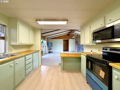 OCEAN PEAK, WALK-TO-THE-BEACH Coastal Retreat on .19 Acres - photo 18