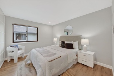 Centrally located in San Jose's Silicon Valley, walking distance - photo 6