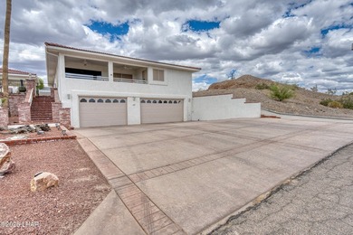 Welcome to 1861 Walnut Drive! This beautiful elevated home - photo 2