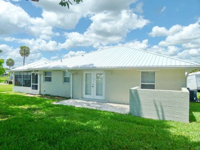 Charming CBS Home in King's Bay. Nestled in a vibrant and active - photo 4