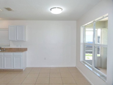 Charming CBS Home in King's Bay. Nestled in a vibrant and active - photo 5