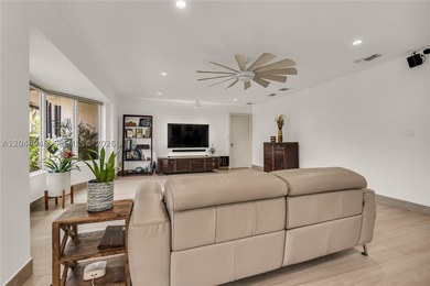 Beautifully renovated smart home in the desirable Coral Ridge - photo 11