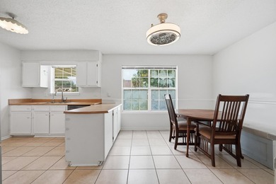 LOCATION - LOCATION - LOCATION! Close to both Military Bases and - photo 18