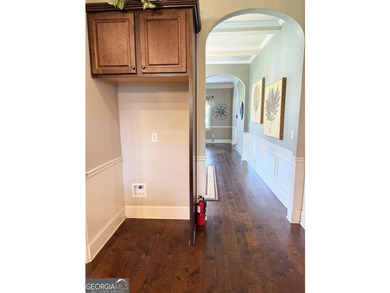Experience comfort and quality in this beautifully constructed - photo 18