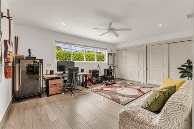 Beautifully renovated smart home in the desirable Coral Ridge - photo 18