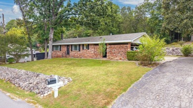 Lake Hamilton Home For Sale in Hot Springs Arkansas