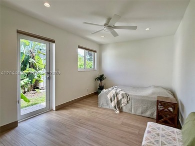 Beautifully renovated smart home in the desirable Coral Ridge - photo 21