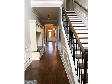 Experience comfort and quality in this beautifully constructed - photo 25