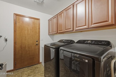 Beautifully updated single-level home in Gilbert's highly - photo 26