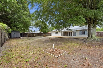 LOCATION - LOCATION - LOCATION! Close to both Military Bases and - photo 43