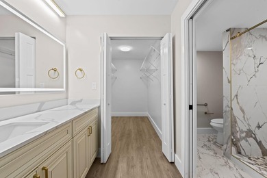 Beautifully remodeled 2/2 condo spanning 1352 sq ft, this unit - photo 7