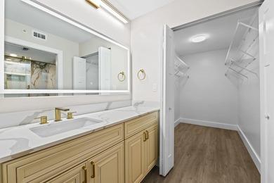 Beautifully remodeled 2/2 condo spanning 1352 sq ft, this unit - photo 9