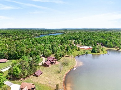 MAJESTIC LAKE HOME ON 1.95 ACRE LOT! This 3 bedroom 3.5 bath Tn - photo 13