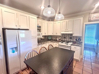 Welcome to 602 McCormick Road, a beautiful 4 bedroom, 2.5 bath - photo 14
