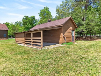 MAJESTIC LAKE HOME ON 1.95 ACRE LOT! This 3 bedroom 3.5 bath Tn - photo 16