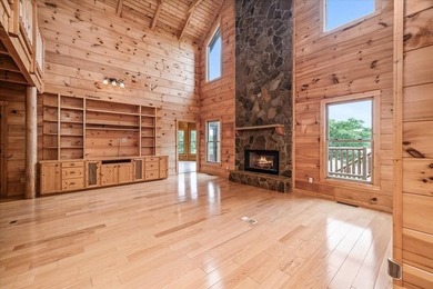 MAJESTIC LAKE HOME ON 1.95 ACRE LOT! This 3 bedroom 3.5 bath Tn - photo 18