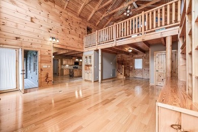 MAJESTIC LAKE HOME ON 1.95 ACRE LOT! This 3 bedroom 3.5 bath Tn - photo 19
