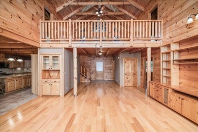 MAJESTIC LAKE HOME ON 1.95 ACRE LOT! This 3 bedroom 3.5 bath Tn - photo 20