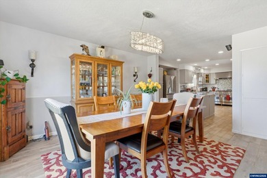 Privacy, views, and interior space come together on this - photo 10