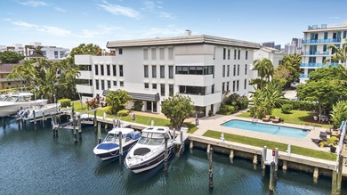Experience the pinnacle of waterfront luxury in this exquisite - photo 1