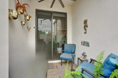 Newer construction, built in 2022. Spacious open floor plan - photo 22