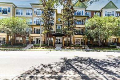 Move-In Ready 2-Bed/2-Bath Condo - Walking Distance to UF and UF - photo 3