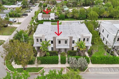 Newer construction, built in 2022. Spacious open floor plan - photo 26