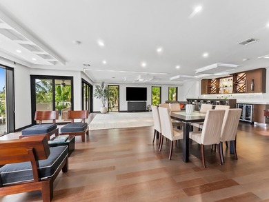 Experience the pinnacle of waterfront luxury in this exquisite - photo 8