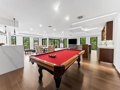 Experience the pinnacle of waterfront luxury in this exquisite - photo 10