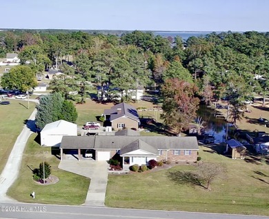 Pungo River - Beaufort County Home For Sale in Belhaven North Carolina