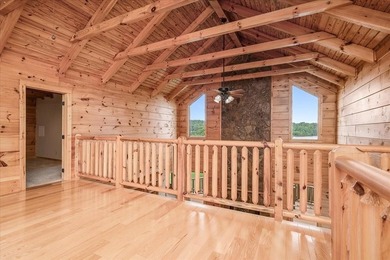MAJESTIC LAKE HOME ON 1.95 ACRE LOT! This 3 bedroom 3.5 bath Tn - photo 37