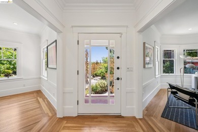 Refined North Berkeley Craftsman with Legal ADU, Private Garden - photo 6