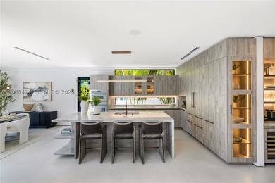 Seven Four Eight proudly presents Villa Serenita, a newly - photo 6