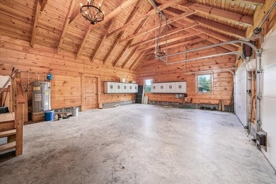 MAJESTIC LAKE HOME ON 1.95 ACRE LOT! This 3 bedroom 3.5 bath Tn - photo 48