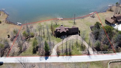MAJESTIC LAKE HOME ON 1.95 ACRE LOT! This 3 bedroom 3.5 bath Tn - photo 49