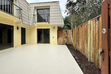 Lake Mangonia Condo For Sale in West Palm Beach Florida